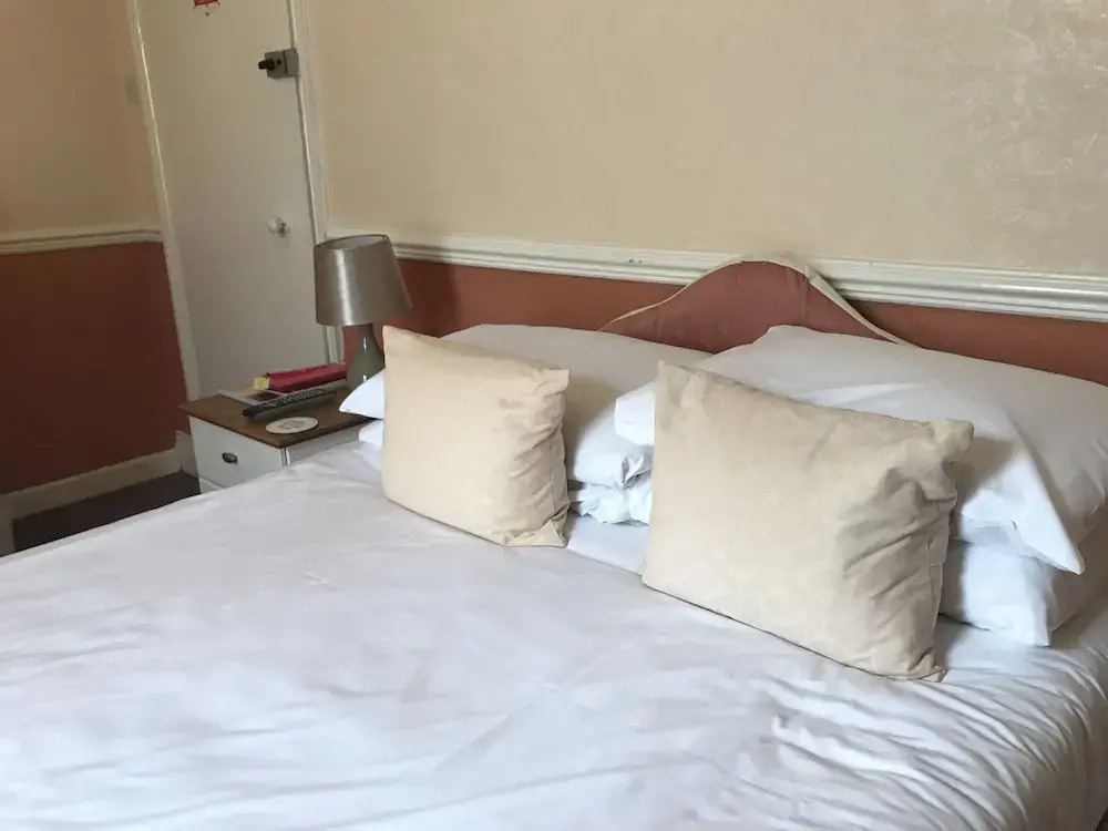 The Arbour Hotel