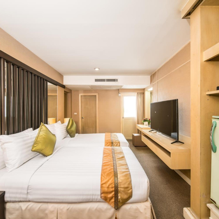Niran Grand Hotel