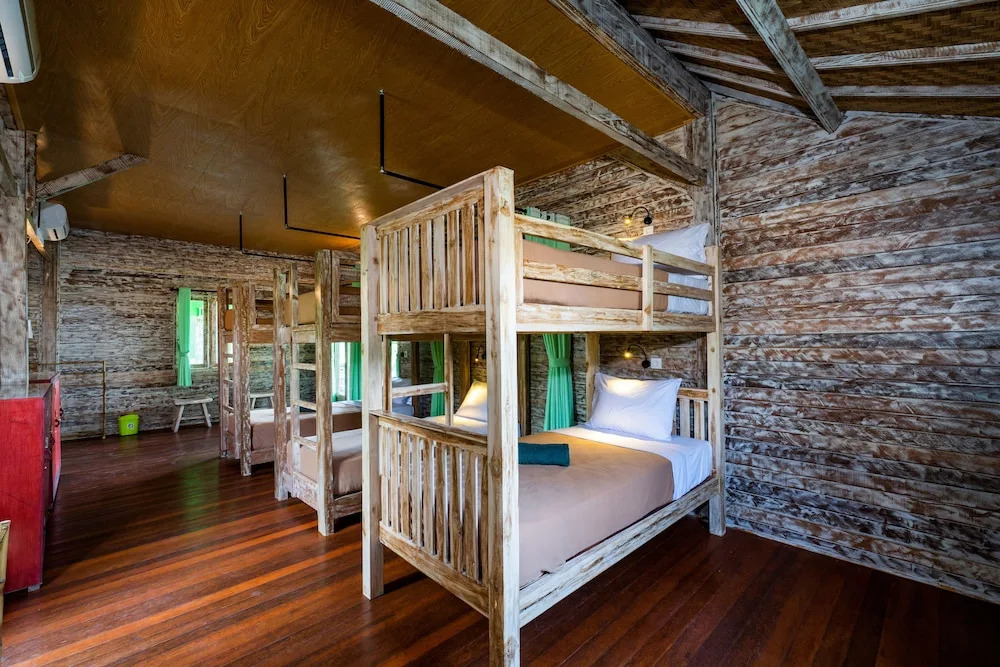 The Green Groves Hostel