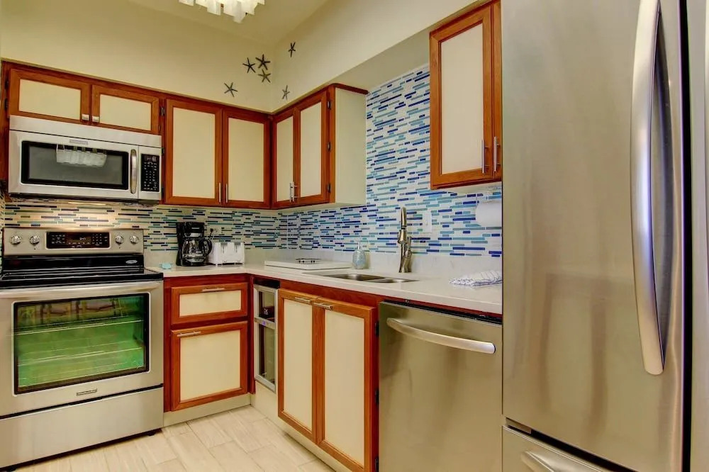 Channelview 205