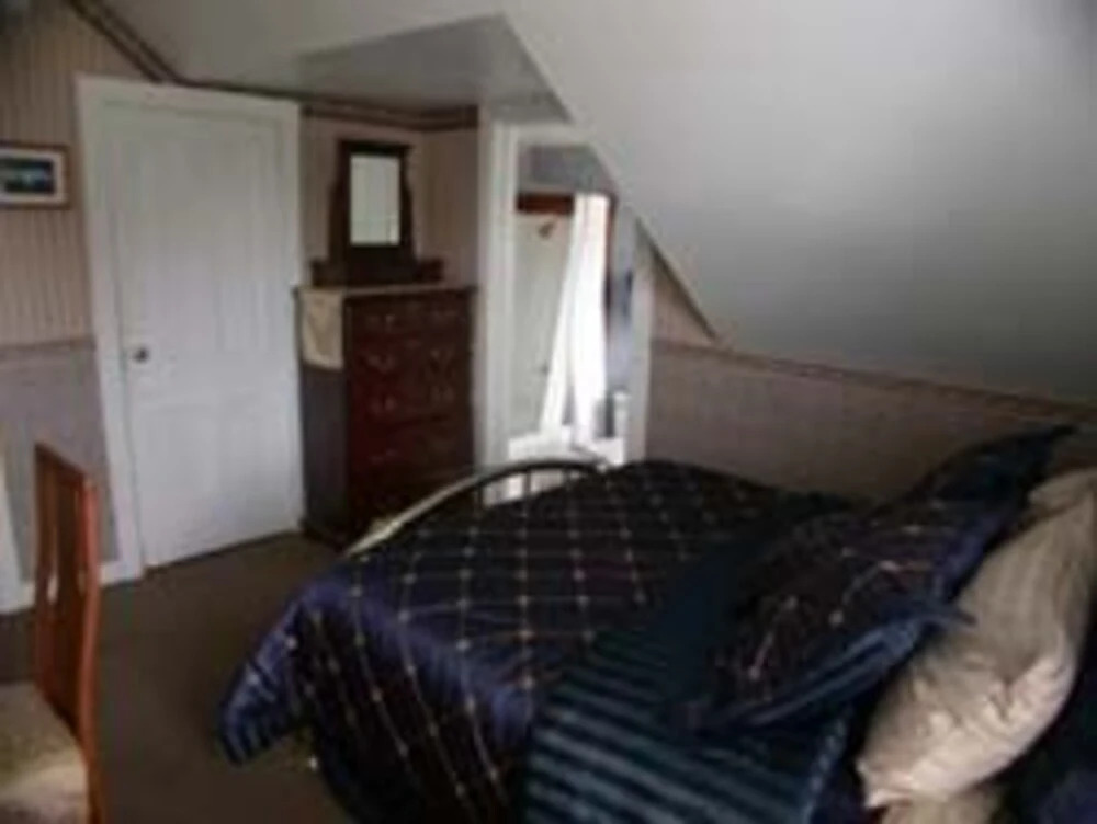 Nicholson House Inn