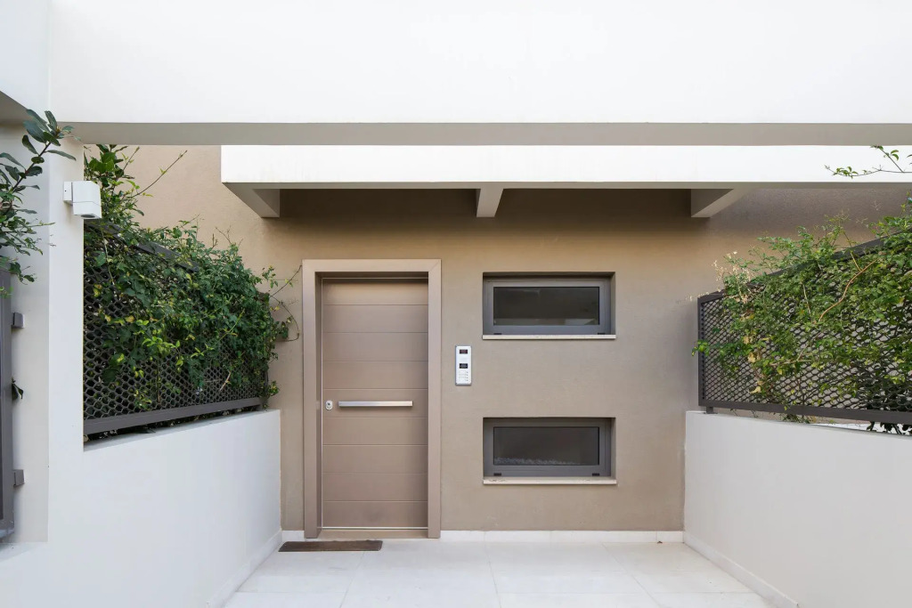 Elaia Luxury Suites