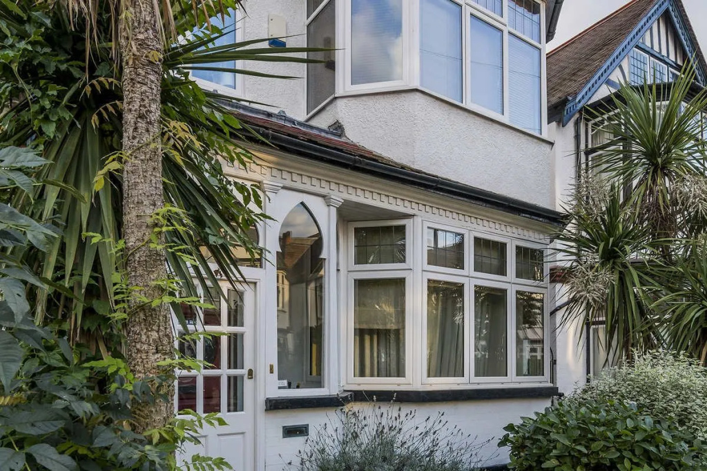 Brookview Guest House