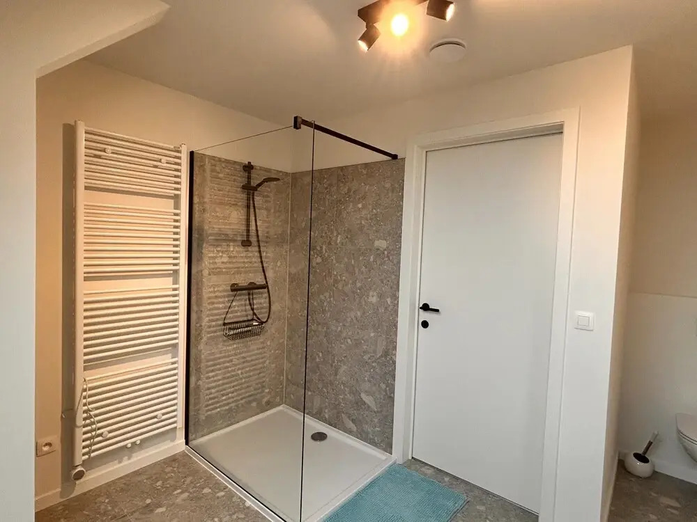 Spacious 3-floor Holiday Home for 8 Guests
