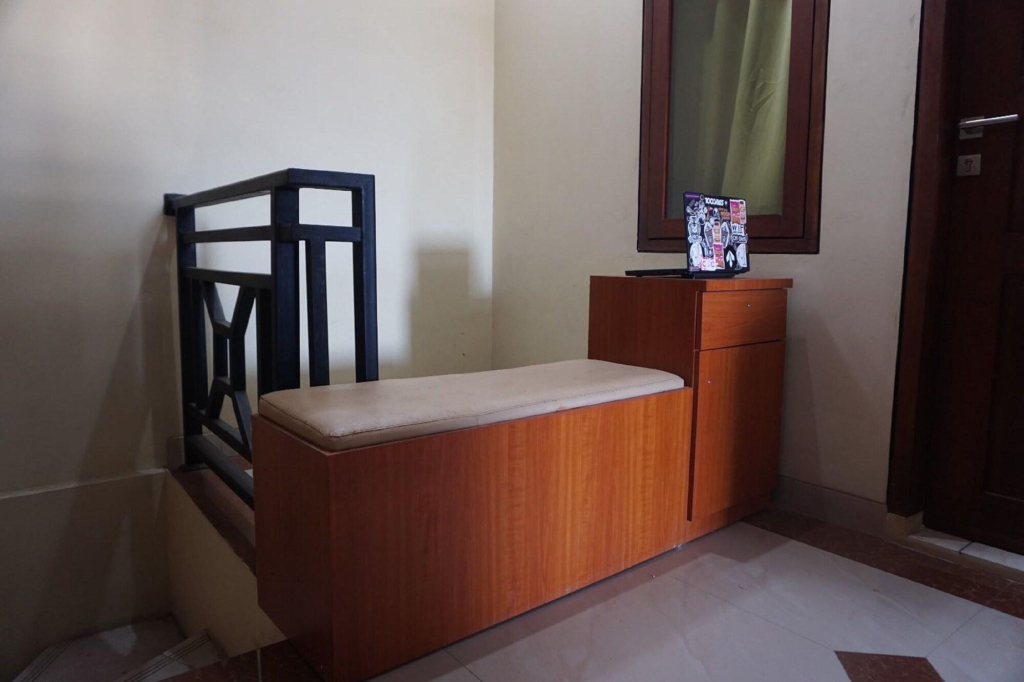 Hotel O Kos Citra Syariah Near Bukit Marezo