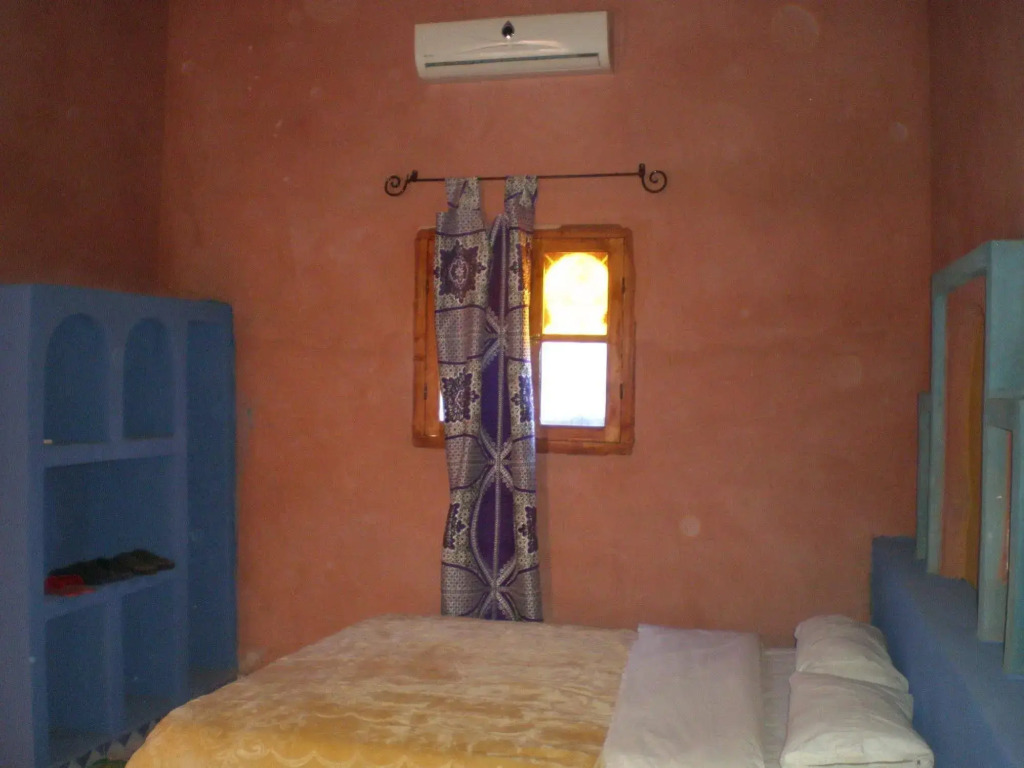 Riad Aicha & Camel Trekking