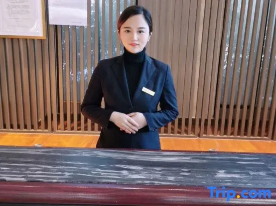 Yunshang City Impress Hotel