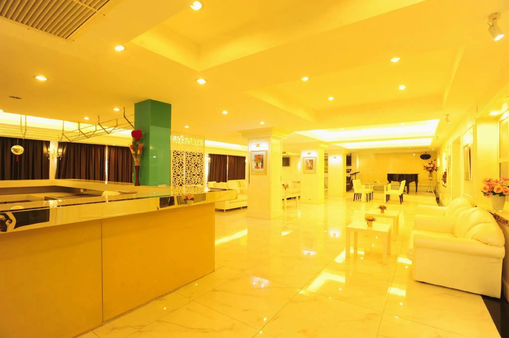 Aunchaleena Grand Hotel Wing B