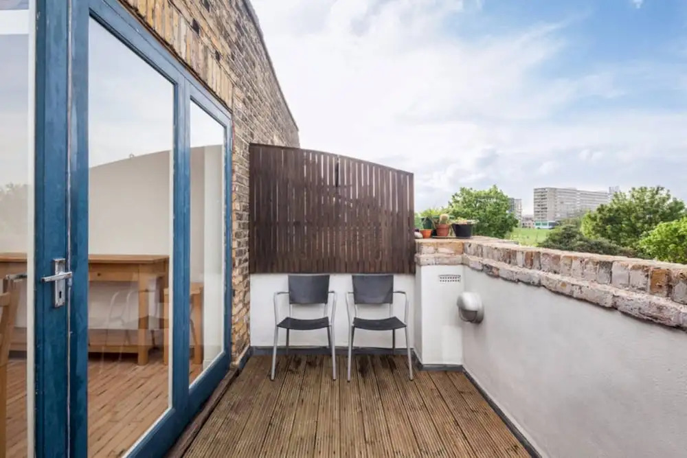 Stunning 2Bed Home with 2 Balconies in Camberwell