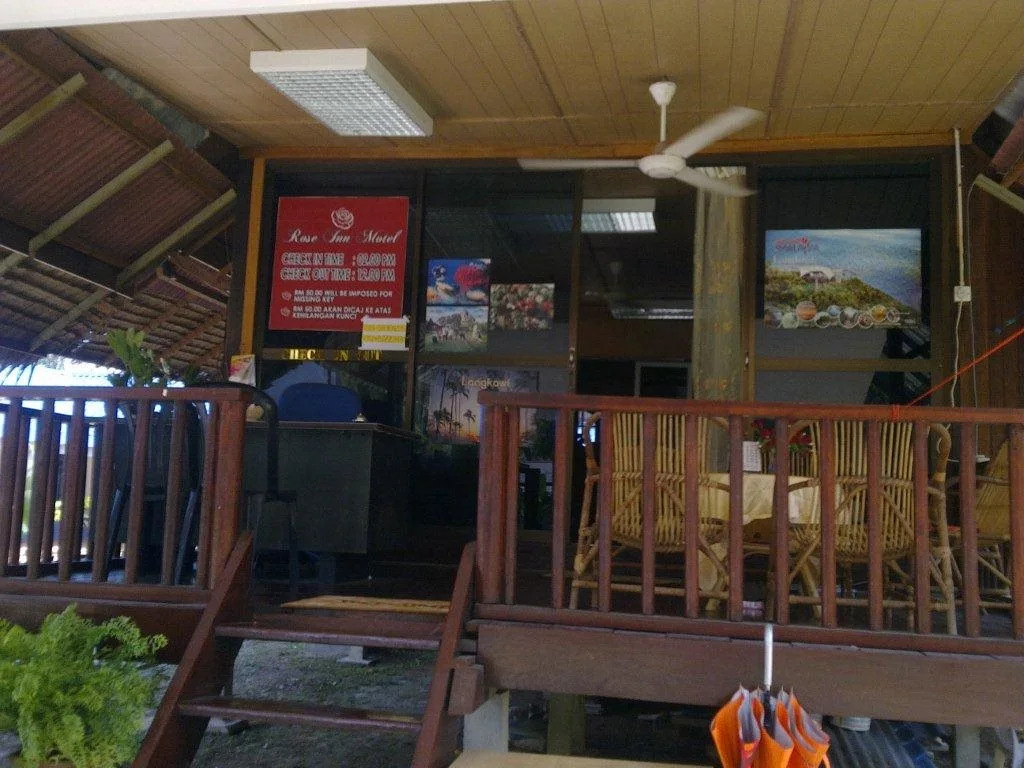 Rose Inn Motel