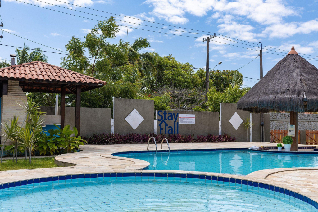 Casa Com 4qts Pet Friendly Piscina Cond Sh011