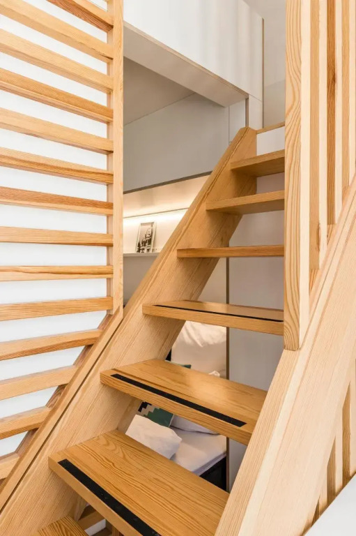 Stylish New Cube Loft II by Berlin-Wall-Apartments