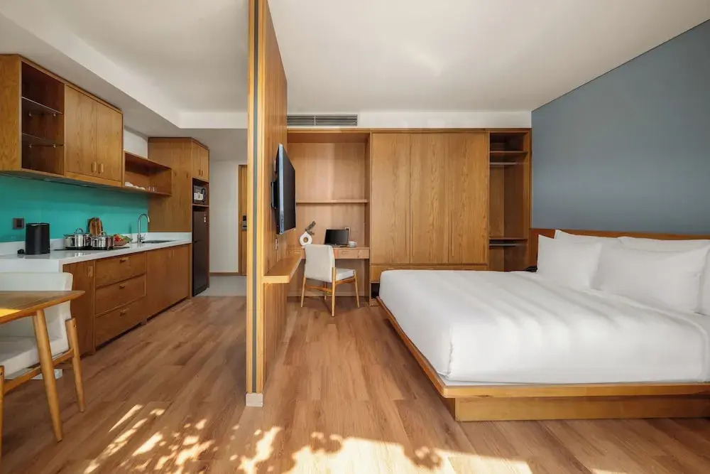 Vernal hotel & Apartment office