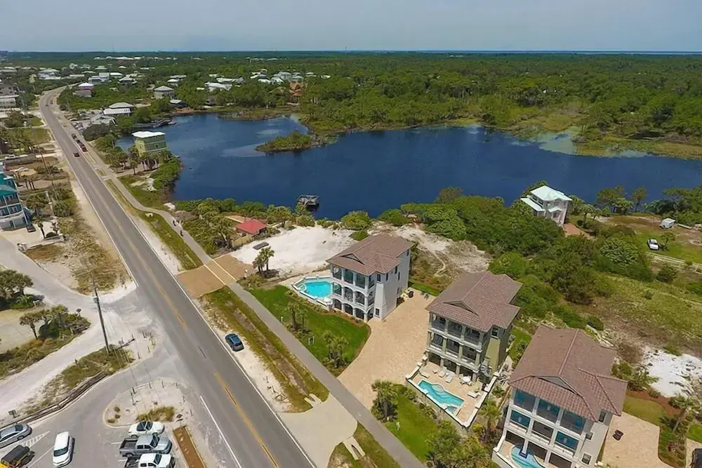 DaShells30A 6 Bedroom Holiday Home by Five Star Properties