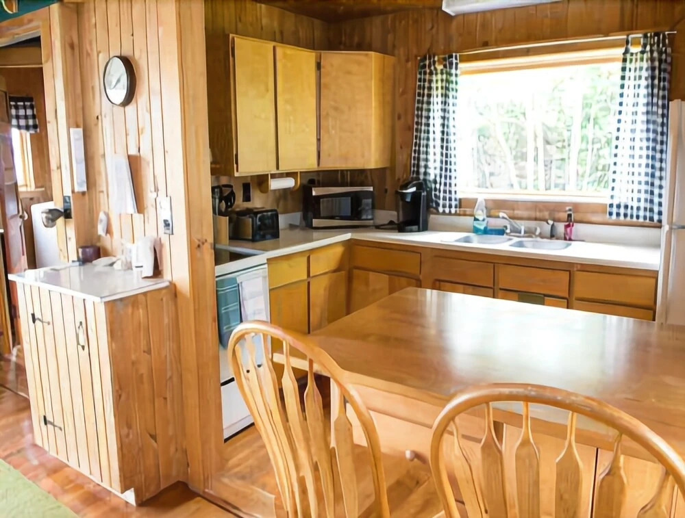 Barnacle on Flye Point - Three Bedroom Home