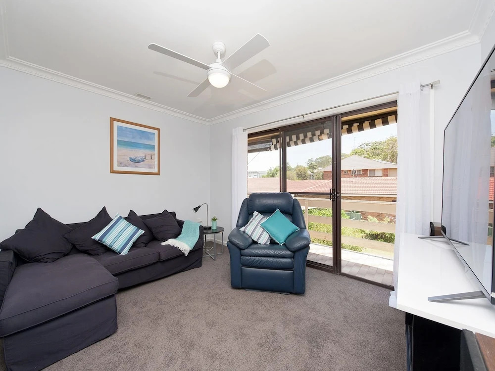 Sandy Point Road, 98, Eden by the Bay