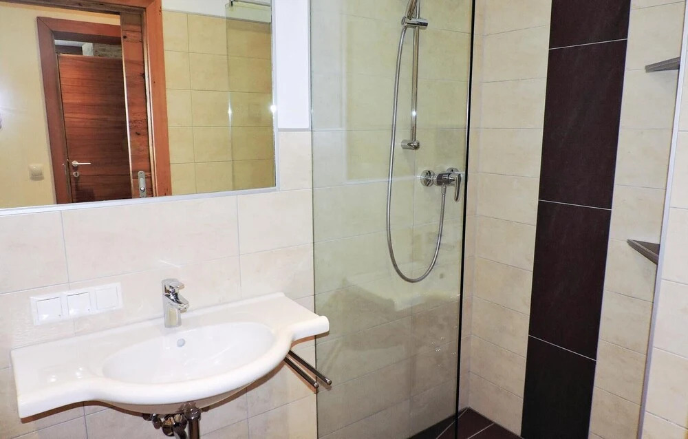 Awesome Apartment in Wagrain With 3 Bedrooms and Internet