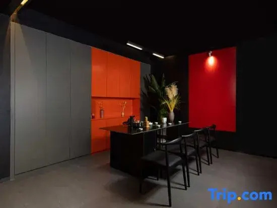 Xianggelila Black Mamba Homestay (Dukezong Ancient City Branch)