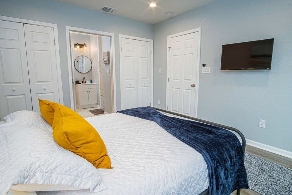 Escape to 4BR 3BA Brand New Downtown Home