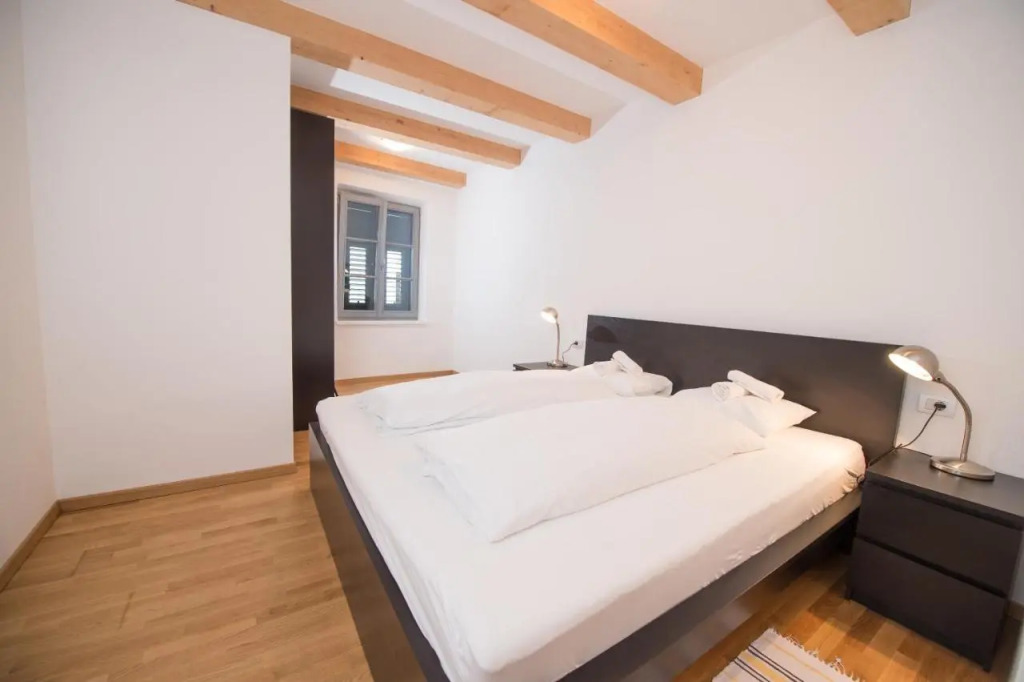 Vintler Apartments