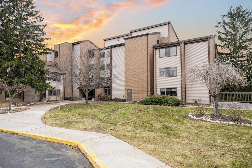 Newly Updated Lakeview Golf Retreat 1bdr Condo Resort 5057