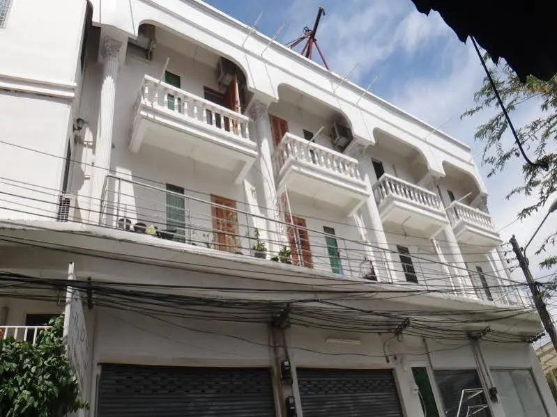 Tuk Mansion