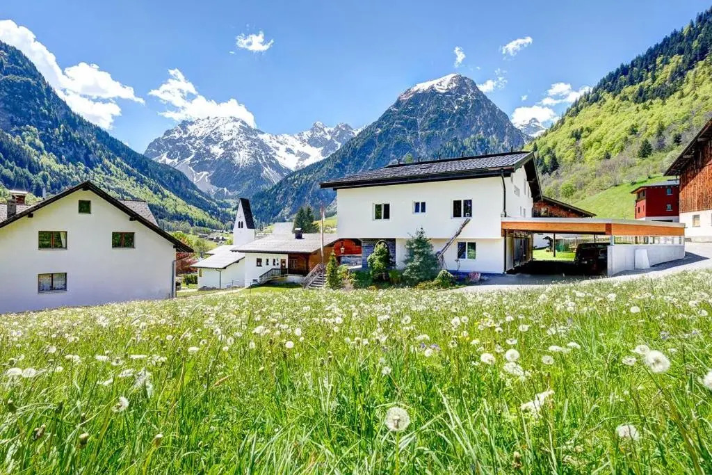 Haus Tuklar