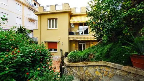 Magicstay - Aparthotel 4 Stars Lerici