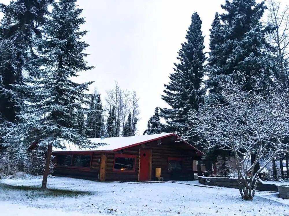 A Cabin by the Pond