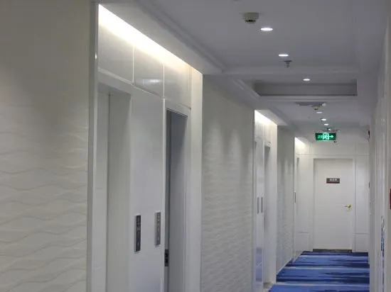Changzhijiang Designer Hotel (Shantou Zhujiang Road Food Street Branch)