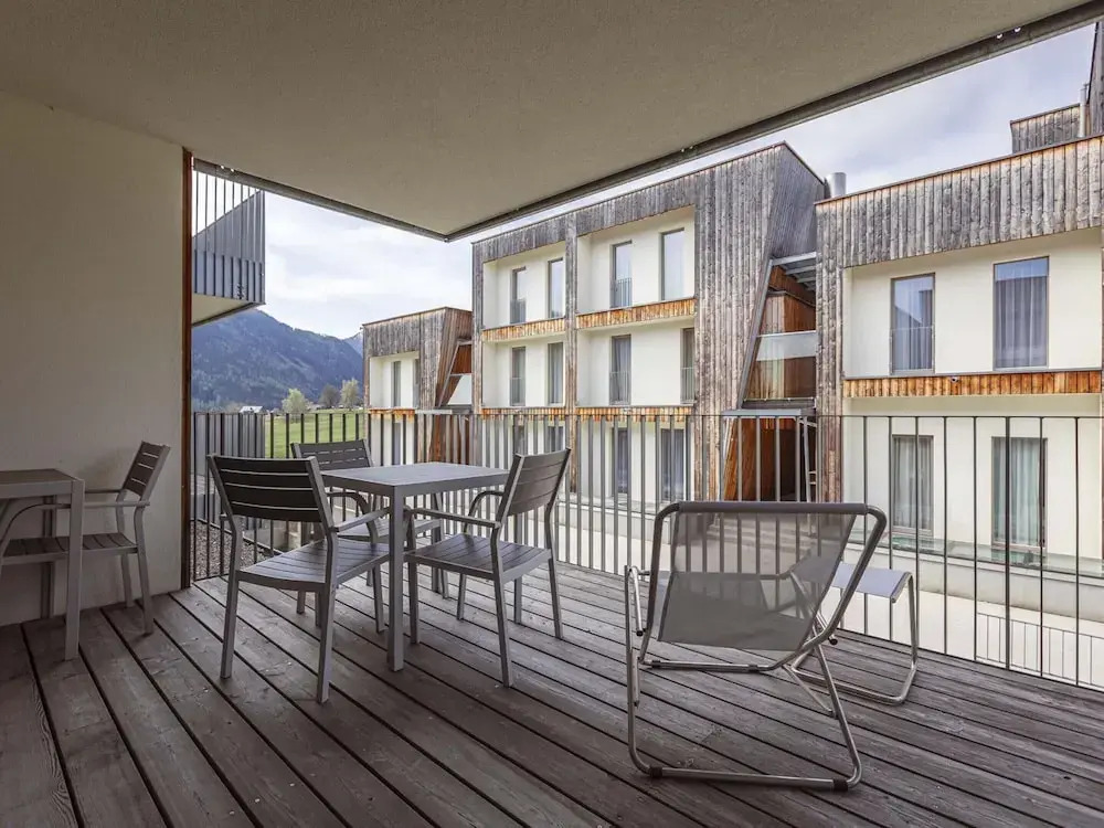 Apartment With Roof Terrace