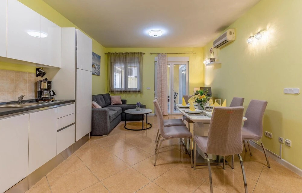 Amazing Apartment in Medulin With Wifi and 3 Bedrooms