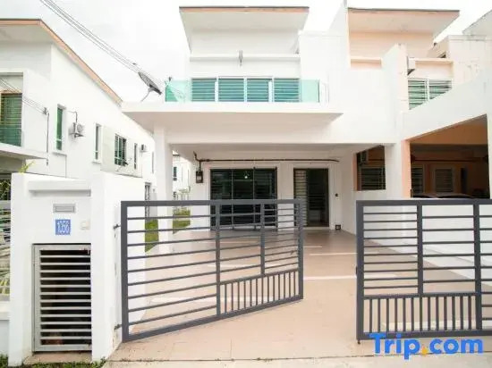 Seremban Spacious Sweet Home 15-19paxs