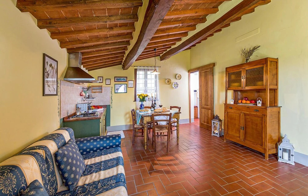 Cozy Home In Cortona With Kitchen