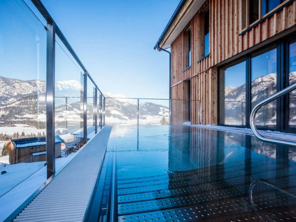 Luxury Chalet With Pool and Sauna Near Ski Lift