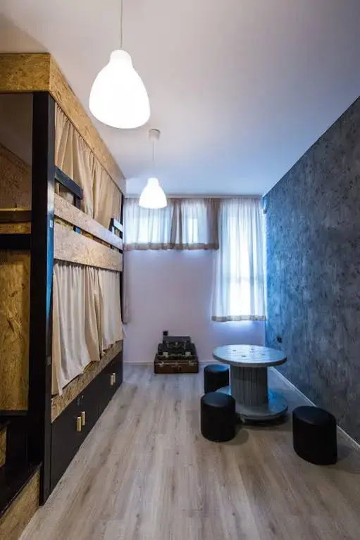 Hostel Day N Night