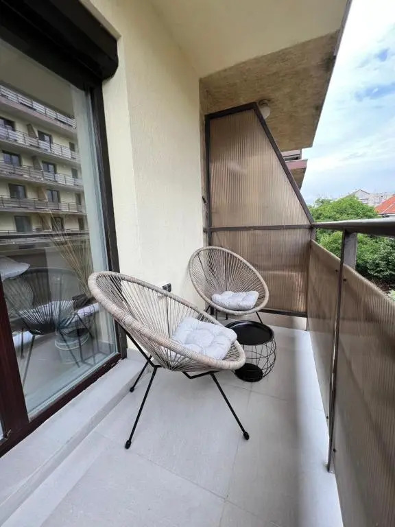G Studio near Iulius Mall