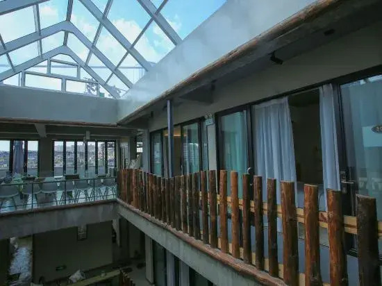 Guanlanting Homestay (Jianshui Zitao Street)