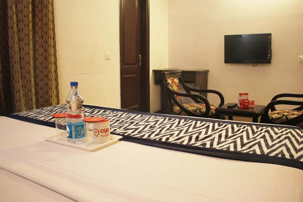 OYO 1262 Apartment near Medanta