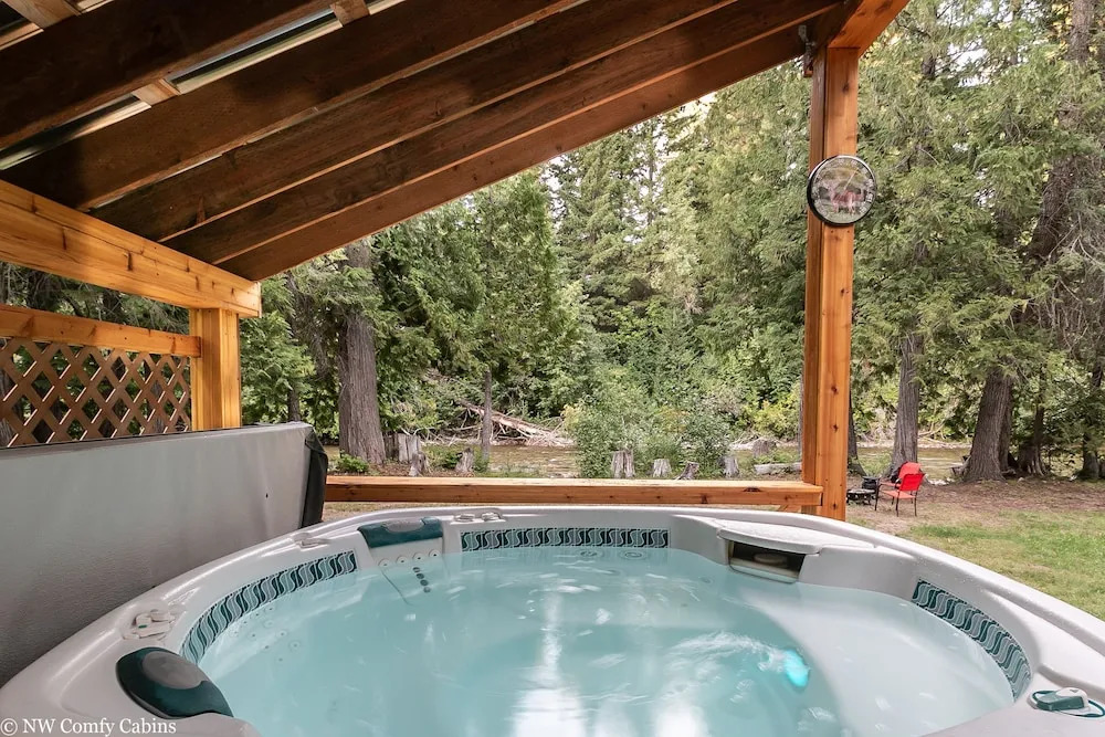 Chiwawa River Chalet Apartment 2 NW Comfy Cabins
