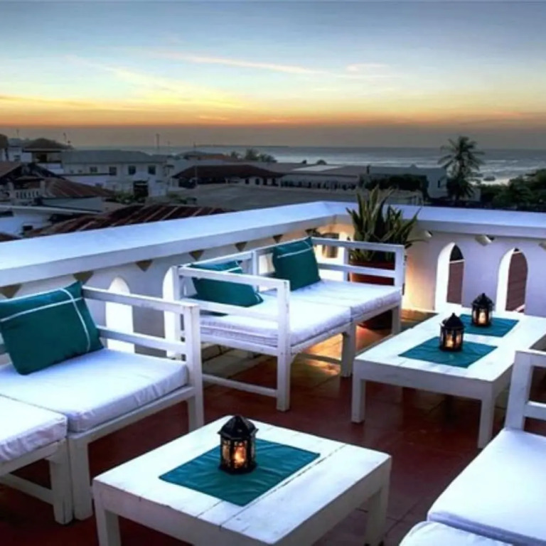 Maru Maru Hotel