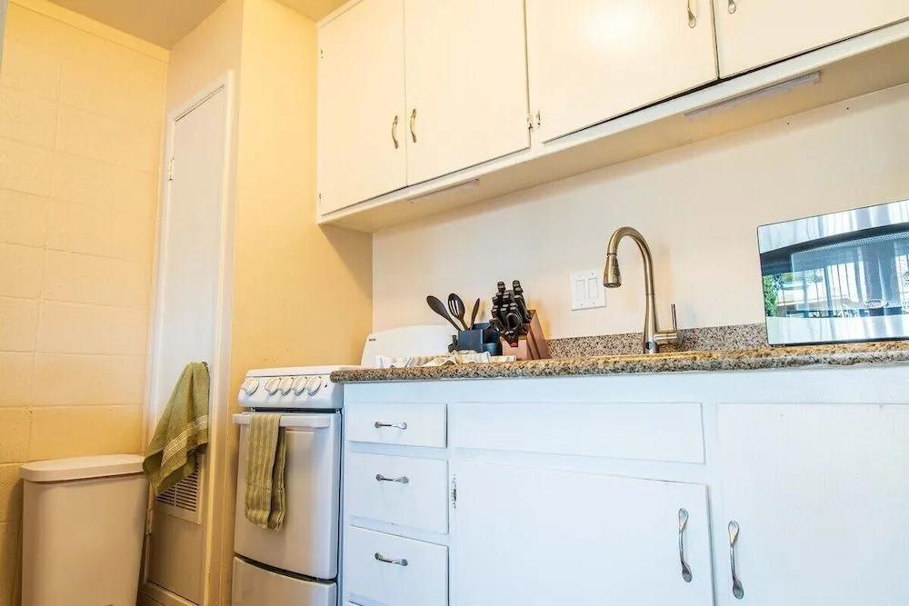 Sunny Concord Two Bed