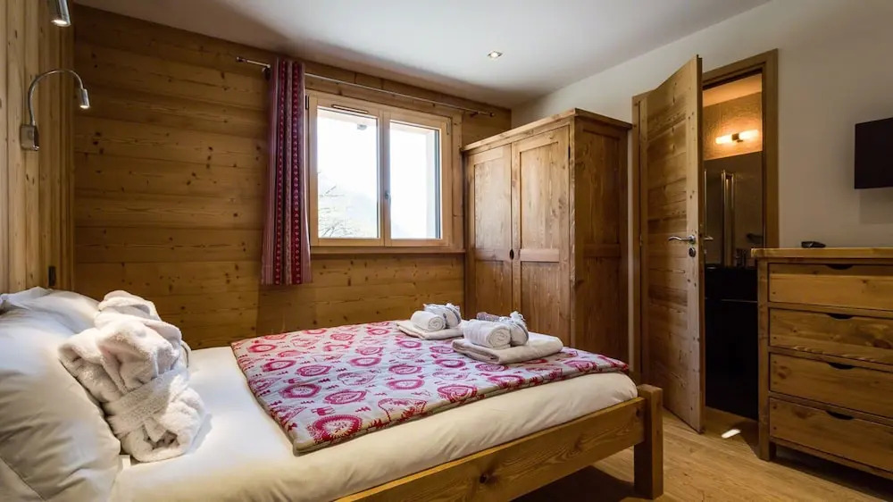 Chalet Base Camp