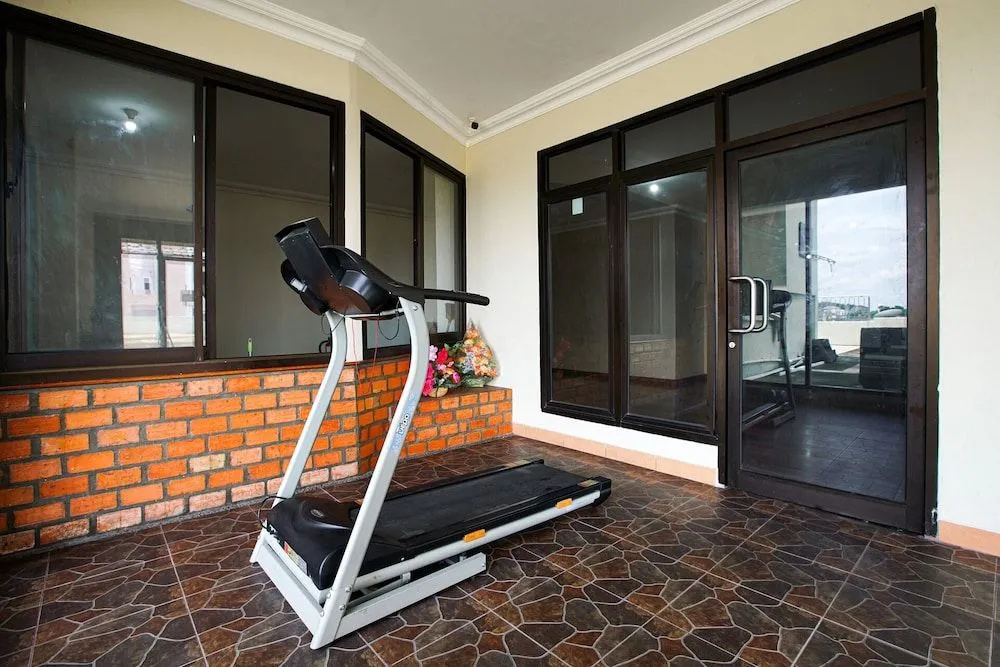RedDoorz near Palembang Trade Center 3