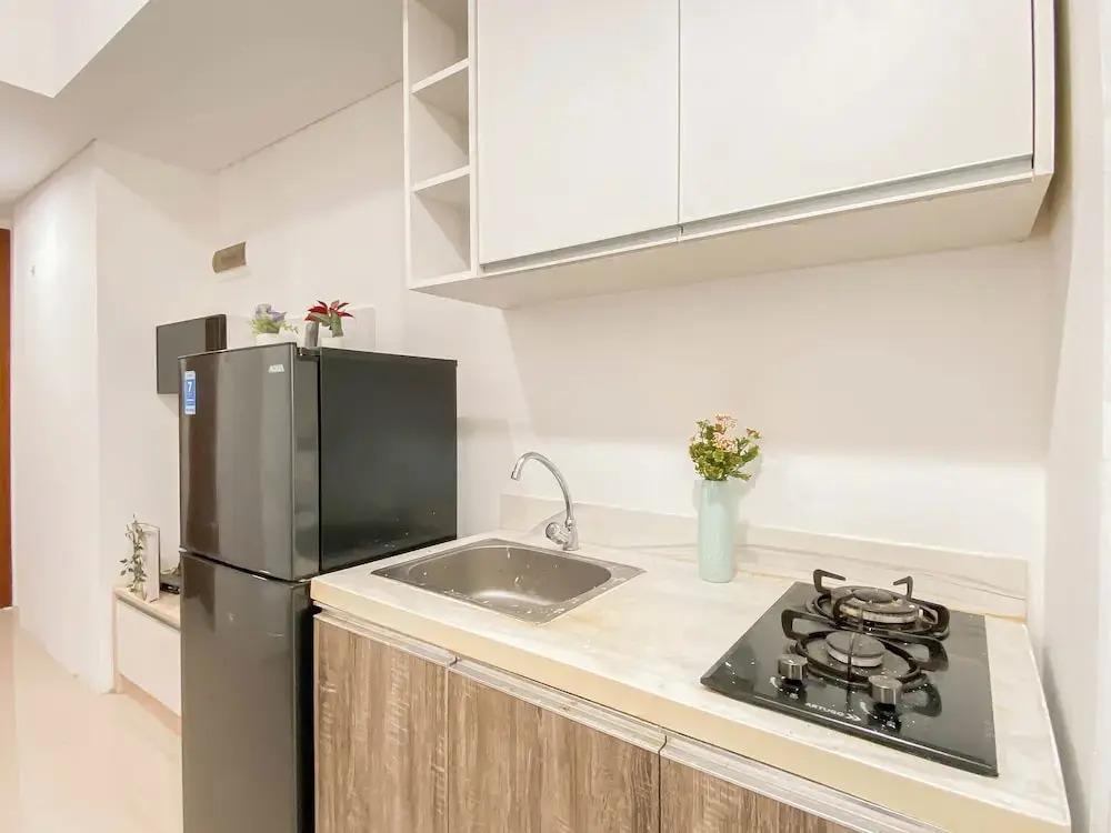 Basic Look 1 Br At Vittoria Residence Apartment