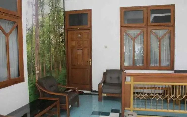 Guest House Eboni Madiun