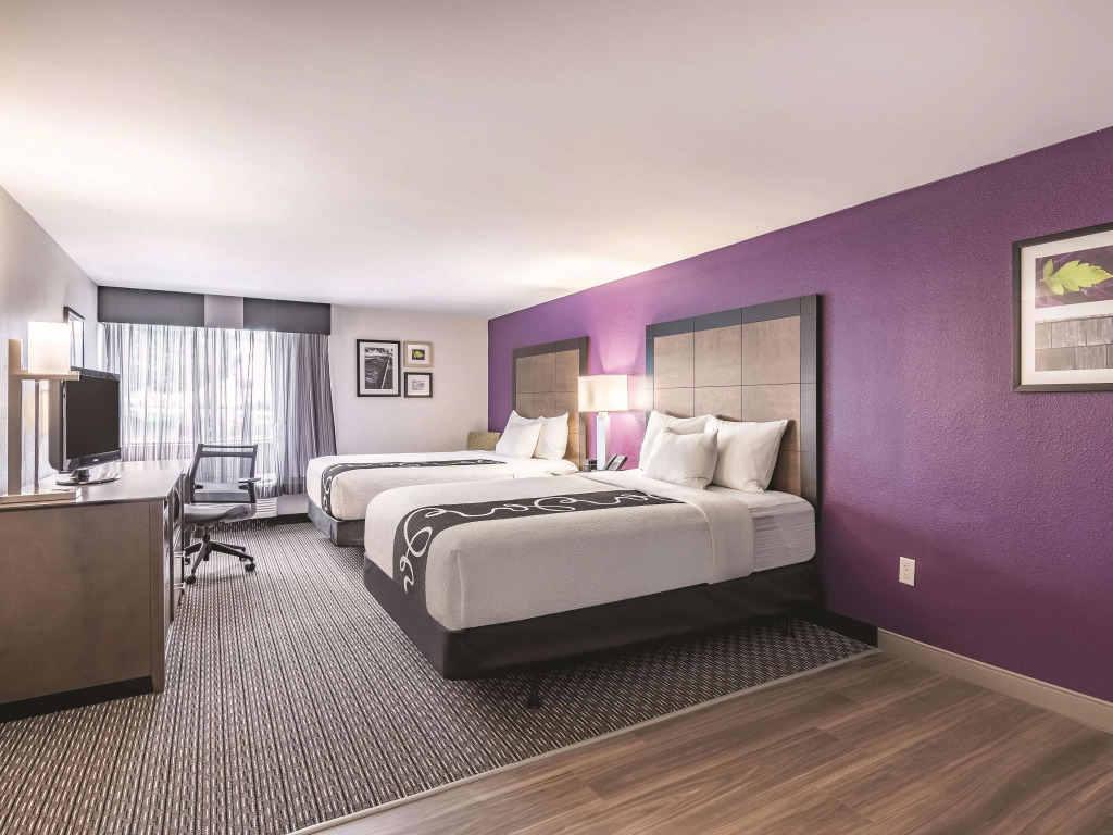 La Quinta by Wyndham Salem NH