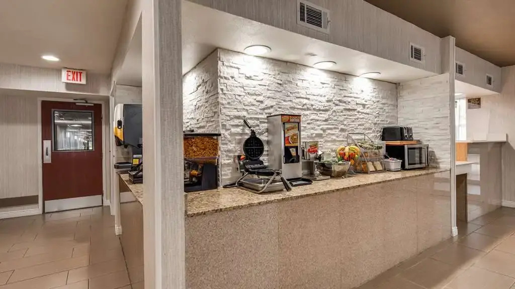 Surestay Hotel By Best Western Alexandria