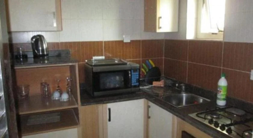 Platinum Apartment & Suites