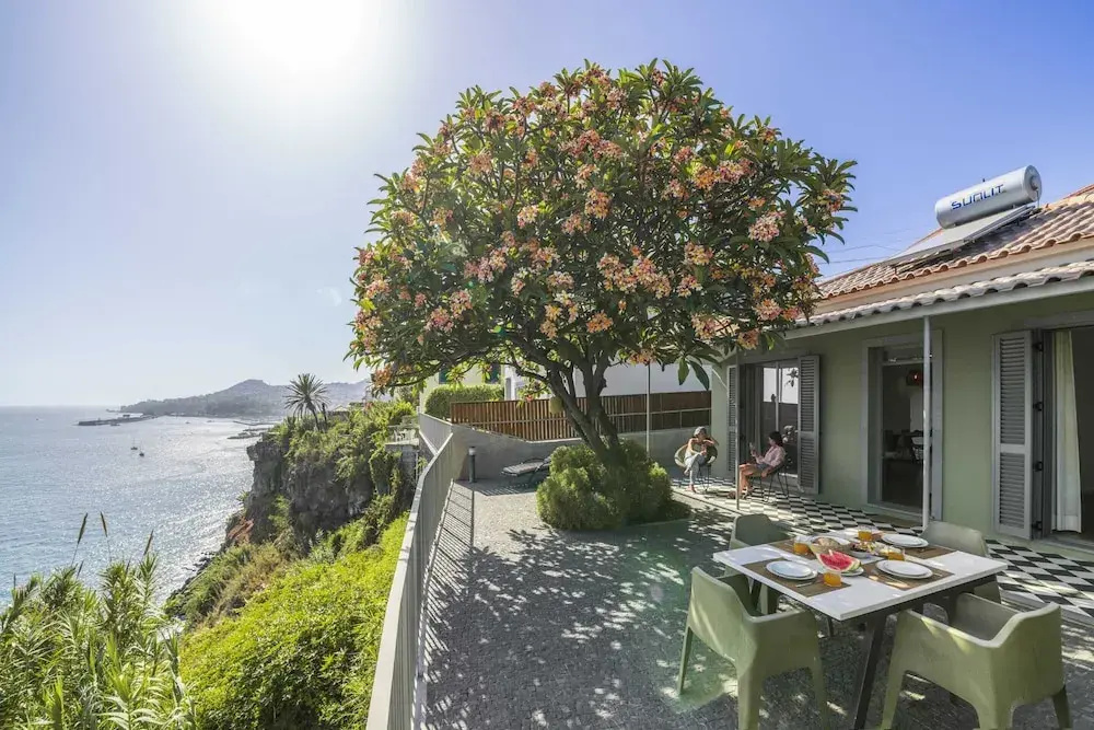 House by the Sea, With Harbor View - Lazareto Mar